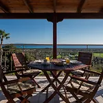 Vivian's - Endless View Apartment *