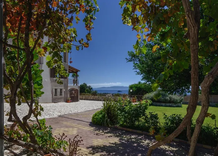 Vivian's - Endless View 斯沃伦塔