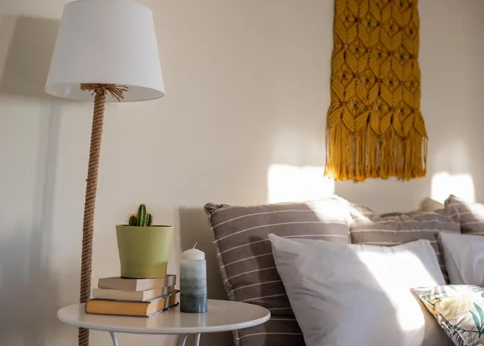 Vivian's - Endless View 斯沃伦塔